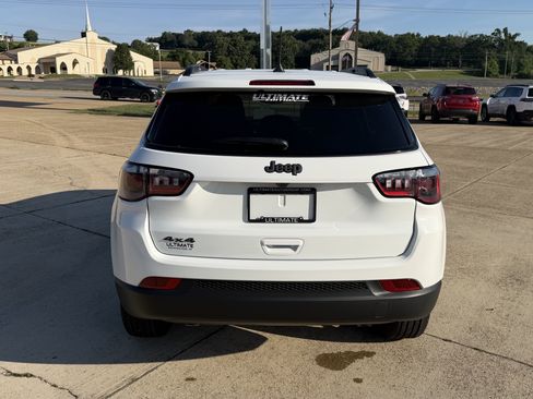 New 2026 Jeep Compass Latitude AWD/4WD image 6
