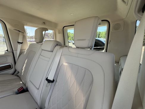 Used 2023 Mercedes-Benz G 550 image 30