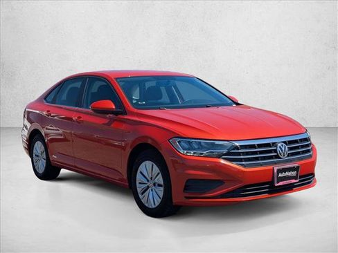 Used 2019 Volkswagen Jetta S w/ Driver Assistance Package FWD image 3