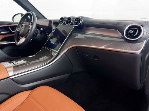 Certified 2024 Mercedes-Benz GLC 300 4MATIC image 25