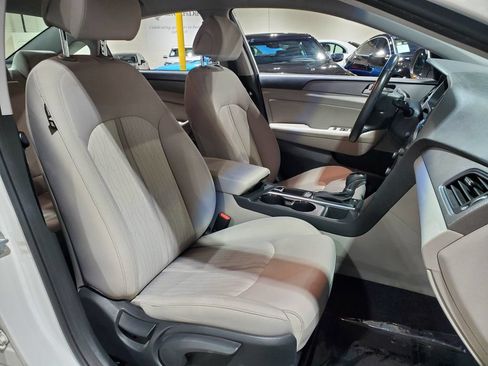 Used 2016 Hyundai Sonata Plug-In Hybrid FWD image 14