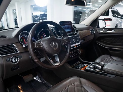 Used 2019 Mercedes-Benz GLS 550 4MATIC image 19