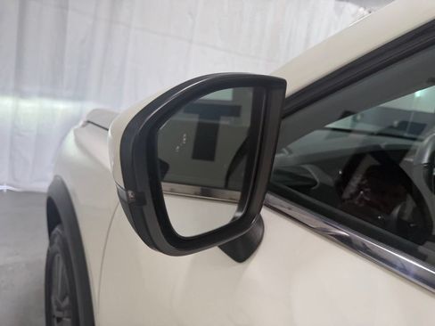 Used 2023 Nissan Pathfinder SV w/ Black Appearance Package AWD/4WD image 12