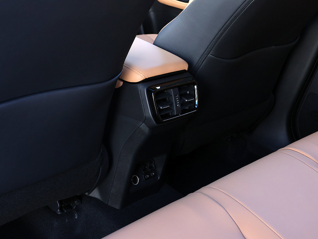 New 2026 Lexus NX 350 AWD w/ Premium Package image 15