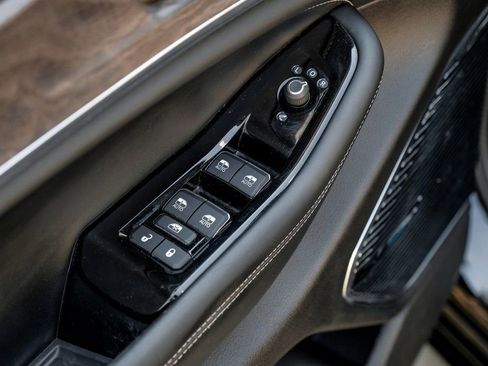 Used 2022 Jeep Grand Cherokee Overland image 57