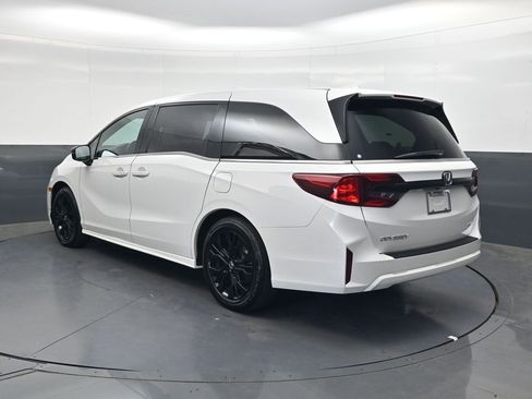 Used 2025 Honda Odyssey Sport-L image 6