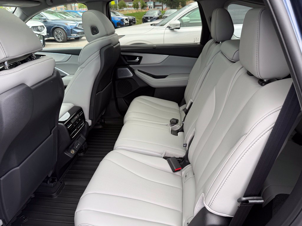 Certified 2026 Acura MDX w/ Technology Package AWD/4WD image 13