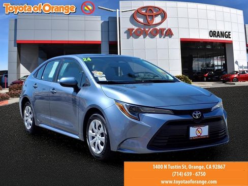 Used 2024 Toyota Corolla LE FWD image 1