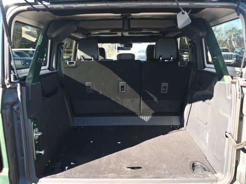 Used 2024 Ford Bronco Badlands image 12