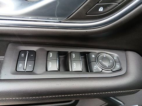 Used 2024 Chevrolet Tahoe Premier image 33