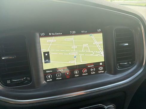 Used 2019 Dodge Charger GT RWD image 4