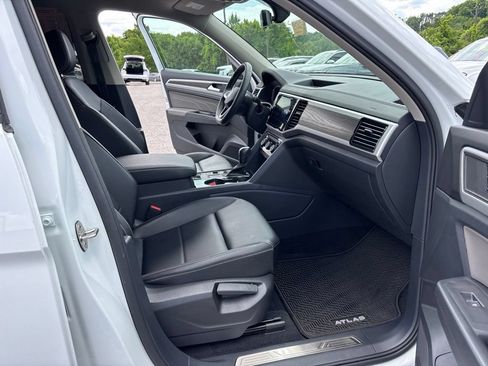 Certified 2023 Volkswagen Atlas SE FWD image 26