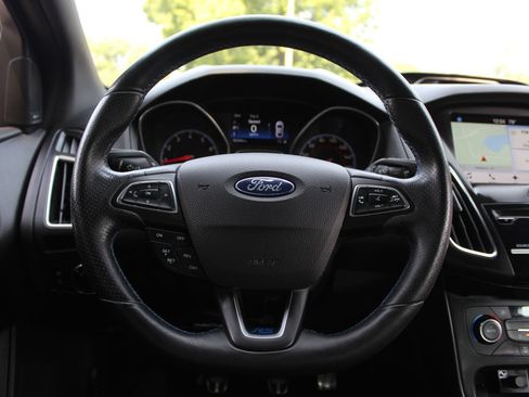 Used 2017 Ford Focus RS AWD/4WD image 17