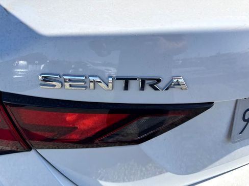 Used 2025 Nissan Sentra SV FWD image 14