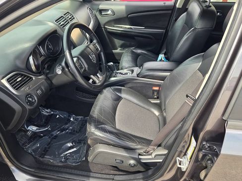 Used 2018 Dodge Journey Crossroad FWD image 31