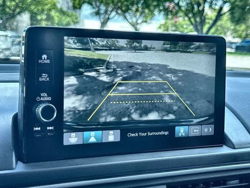 Used 2023 Honda Pilot EX-L image 19