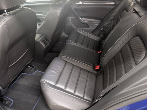 Used 2018 Volkswagen Golf 4-Door AWD/4WD image 17