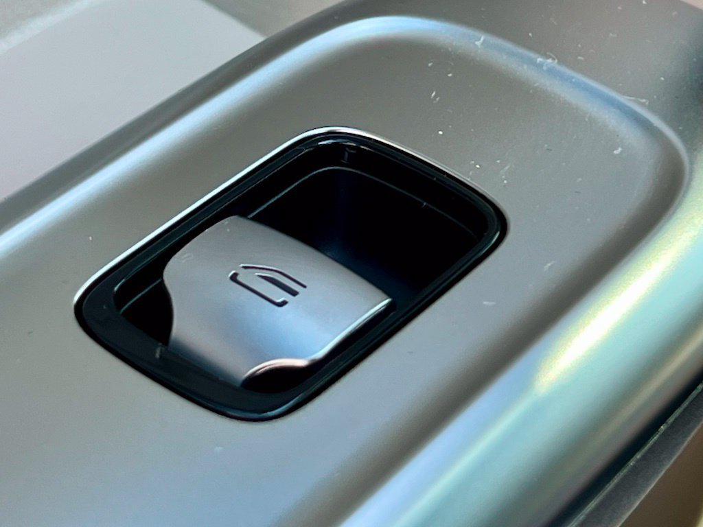 Used 2023 Mercedes-Benz C 300 4MATIC Sedan image 17
