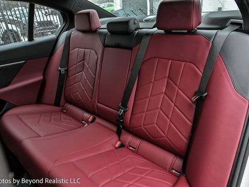 Used 2024 BMW 530i xDrive w/ Convenience Package image 29