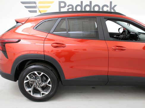 Certified 2024 Chevrolet Trax LT w/ Driver Confidence Package FWD image 7