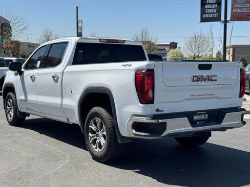 Used 2022 GMC Sierra 1500 SLT AWD/4WD image 10