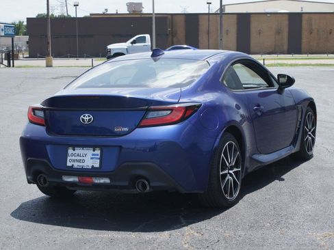 Used 2024 Toyota GR86 RWD image 16