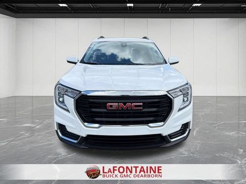 Used 2023 GMC Terrain SLE w/ Driver Convenience Package AWD/4WD image 3