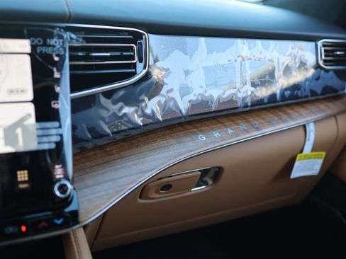 Used 2023 Jeep Grand Wagoneer Series III image 31