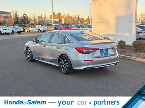 Used 2024 Honda Civic EX image 4