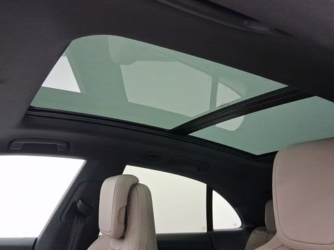 Used 2026 Porsche Macan image 14