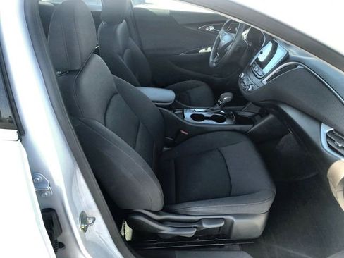 Used 2024 Chevrolet Malibu LS image 23