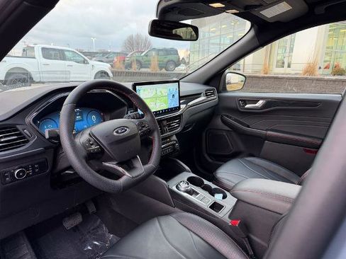 Certified 2025 Ford Escape ST-Line Elite w/ Premium Technology Package image 9