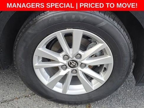 Used 2025 Toyota Camry LE FWD image 18