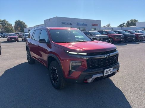 New 2026 Chevrolet Traverse Z71 image 8