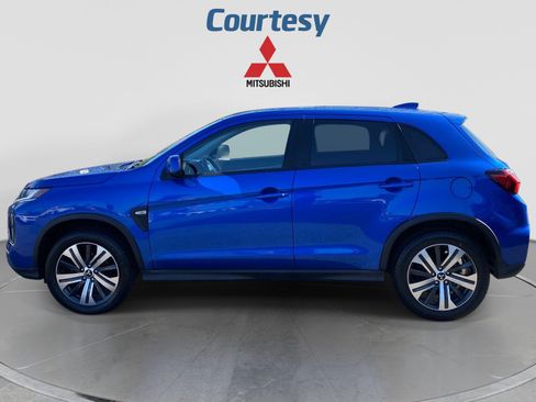 Used 2020 Mitsubishi Outlander Sport ES FWD image 2