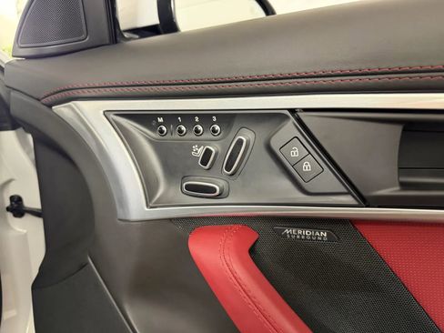 Used 2021 Jaguar F-TYPE R AWD/4WD image 37