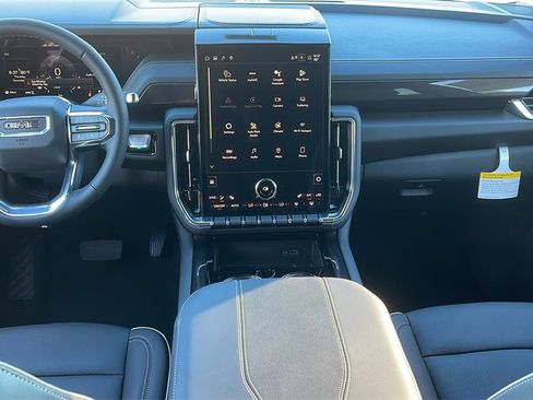 New 2026 GMC Yukon Elevation image 14