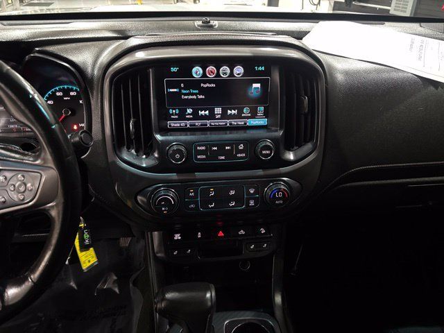Used 2017 GMC Canyon SLE w/ All Terrain Package AWD/4WD image 26