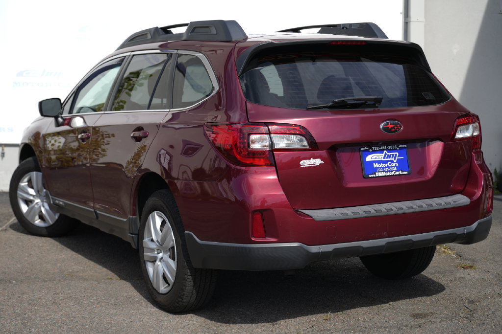 Used 2016 Subaru Outback 2.5i AWD/4WD image 4