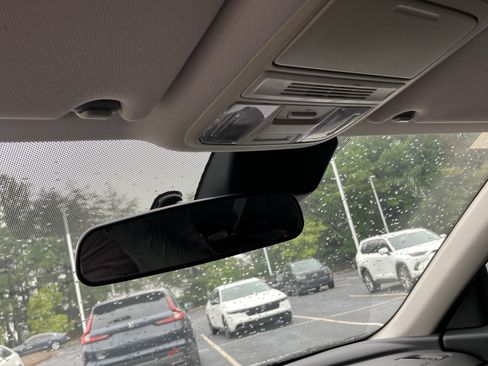 Used 2019 Honda Accord LX image 29