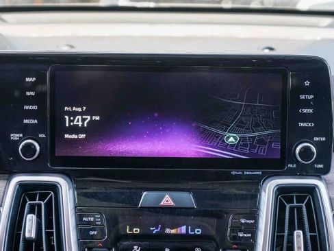 Certified 2023 Kia Sorento EX w/ Panoramic Sunroof Package FWD image 13