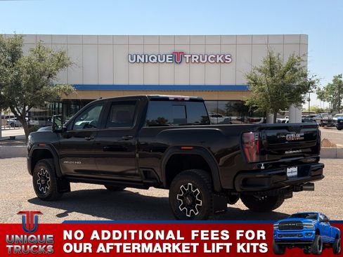 Used 2025 GMC Sierra 2500 AT4X AWD/4WD image 7