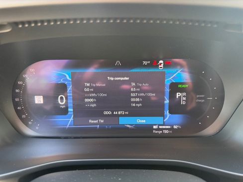 Used 2023 Volvo C40 P8 Recharge Ultimate AWD/4WD image 15