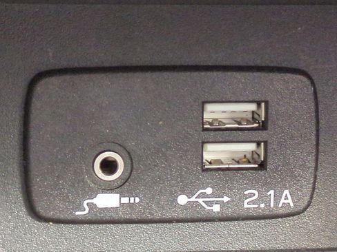 Used 2023 Subaru Crosstrek 2.0i Premium image 24