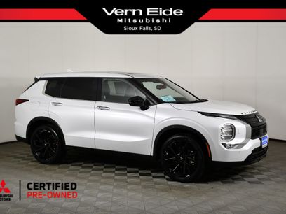 Used 2024 Mitsubishi Outlander SE Black Edition