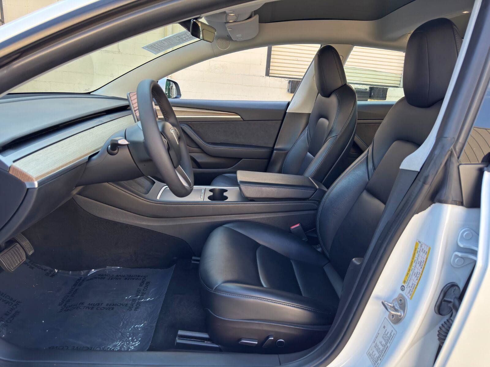 Used 2022 Tesla Model 3 Standard Range RWD image 15