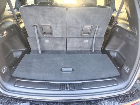 Used 2024 Jeep Grand Cherokee L Altitude image 11