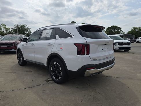 New 2026 Kia Sorento S FWD image 6