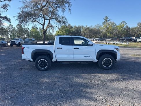 Used 2024 Toyota Tacoma TRD Off-Road w/ TRD Off Road Upgrade Package image 6