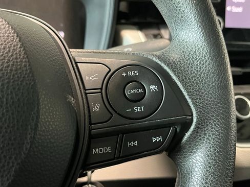 Used 2020 Toyota Corolla L FWD image 23
